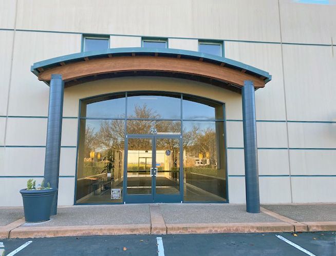 OFFICE BUILDING FOR LEASE AND SALE: 25 Executive Ct, Napa, CA 94558